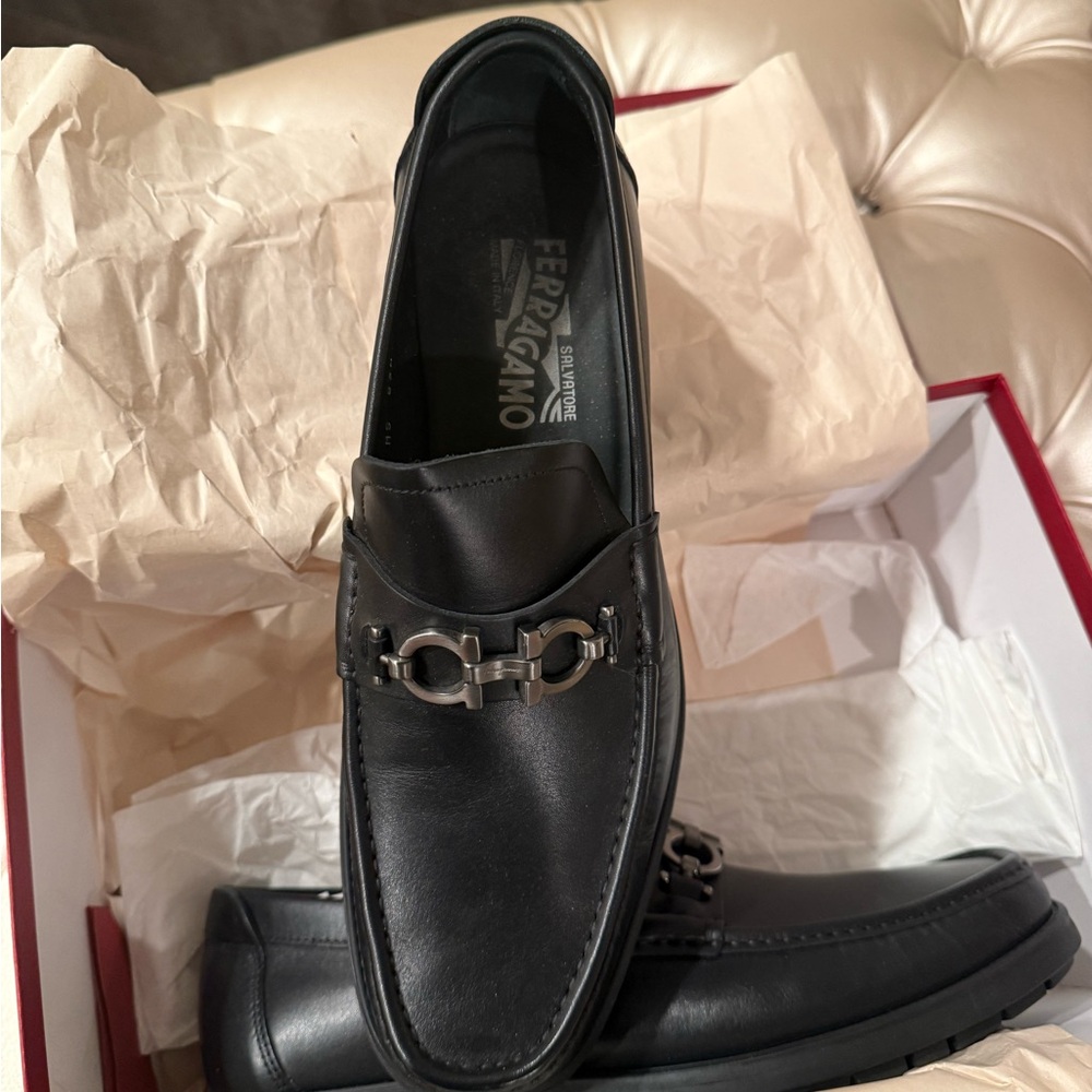Salvatore Ferragamo Men's Elegant Black Loafers